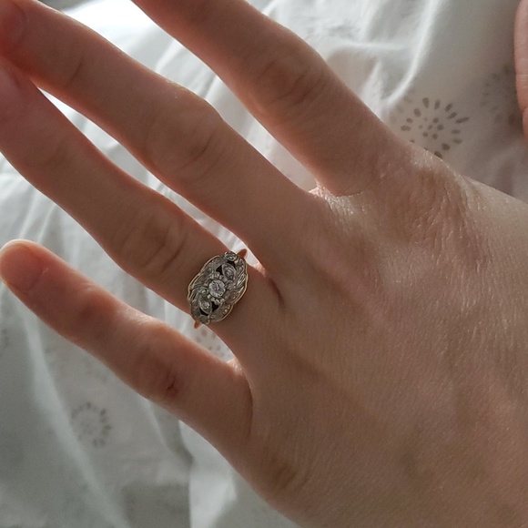 10k Diamond Art Deco Ring - Picture 7 of 11